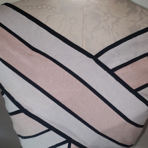 Top - Picture 2 of 4